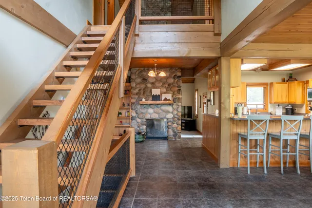 $800,000 | 939 Stuart Street, Pinedale, WY 82941