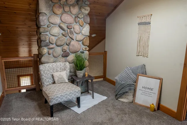 $800,000 | 939 Stuart Street, Pinedale, WY 82941