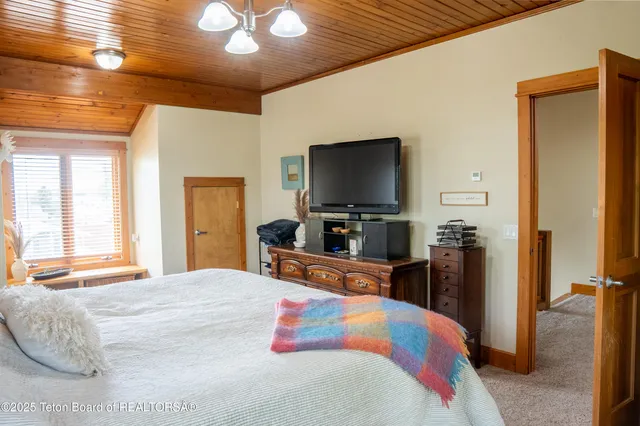 $800,000 | 939 Stuart Street, Pinedale, WY 82941