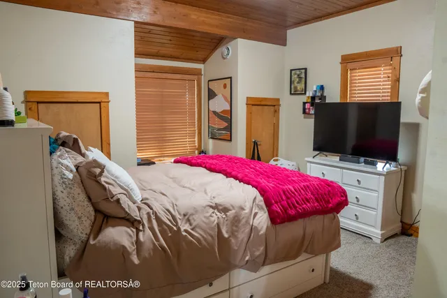 $800,000 | 939 Stuart Street, Pinedale, WY 82941