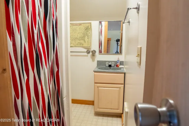 $800,000 | 939 Stuart Street, Pinedale, WY 82941