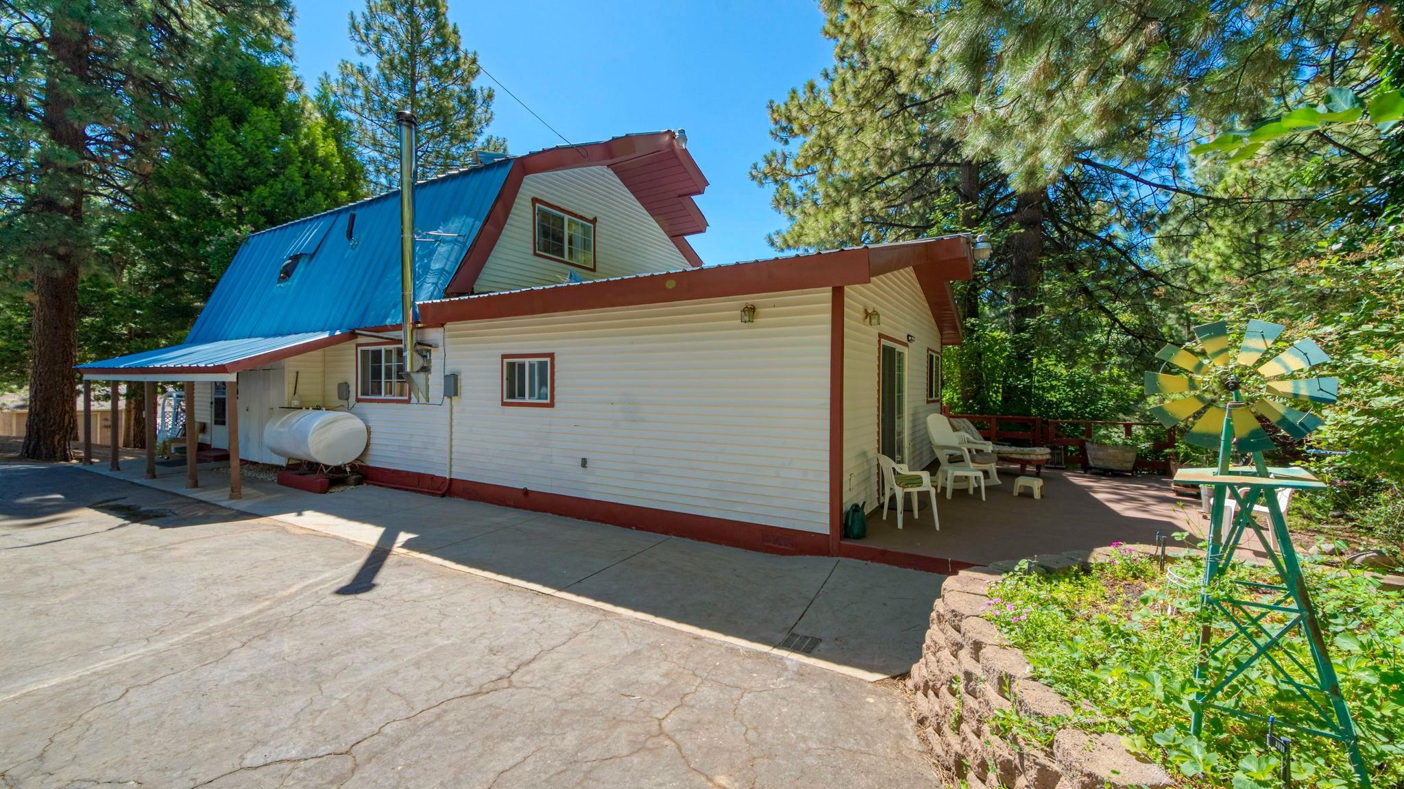 2883 Grizzly Road Portola, CA 96122 - Photo 9 of 50