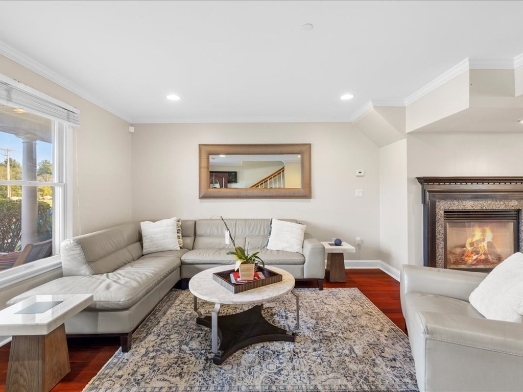 218 Rangeway Road, Unit 213 Billerica, MA 01862 - Photo 4 of 37