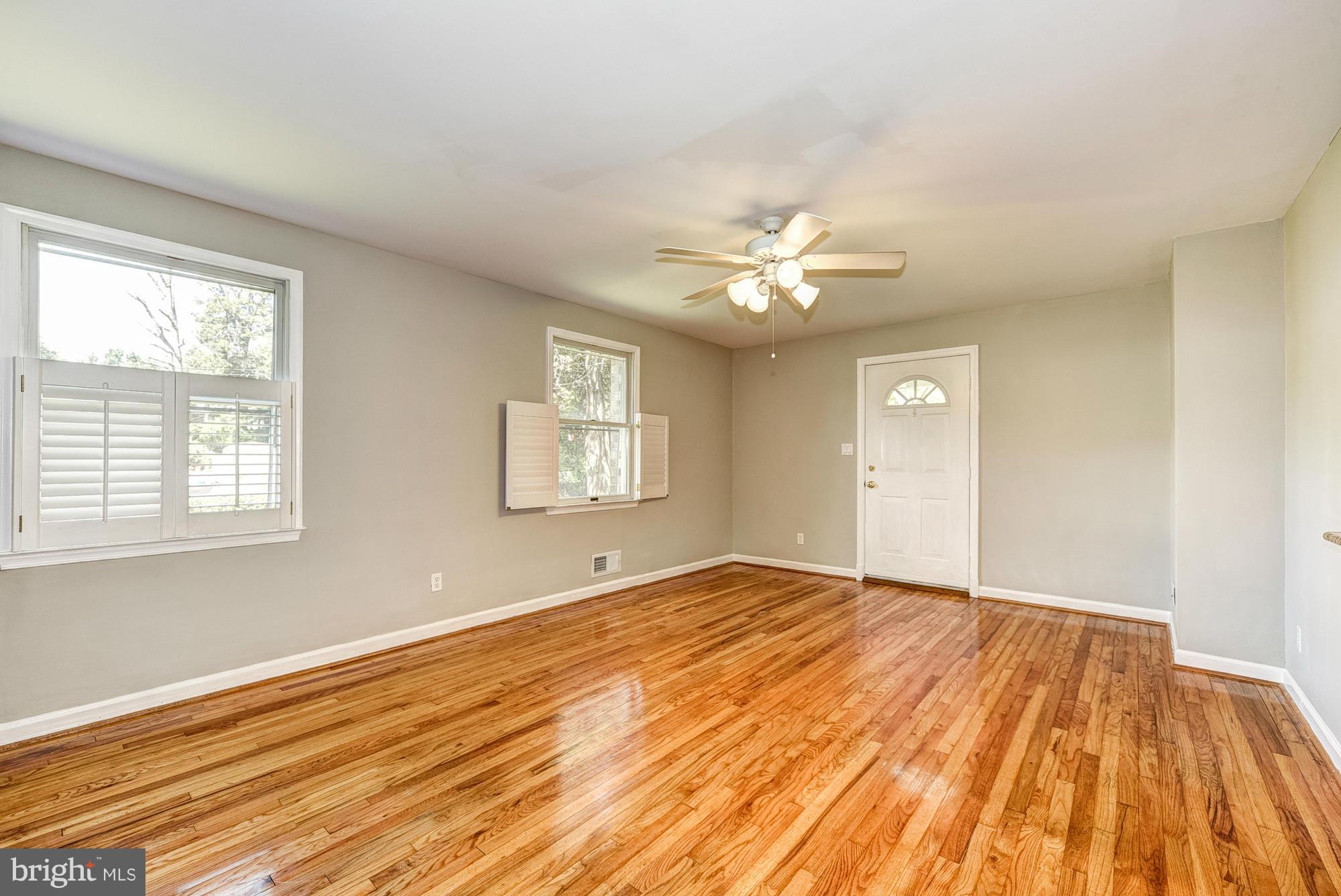 2904 Byron Street Silver Spring, MD 20902 - Photo 6 of 30 Living Room