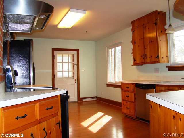 Kitchen - Eat in kitchen