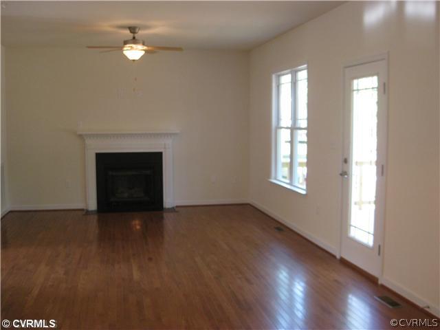 3144 Barnack Road Midlothian, VA 23112 - Photo 3 of 12 Gallery Image 3