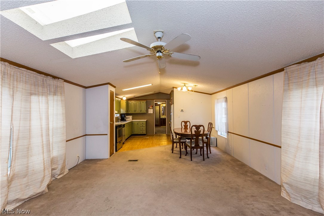 18592 Edwards Road, Unit 31 BUTTERNUT Doylestown, OH 44230 - Photo 8 of 34 Gallery Image 8