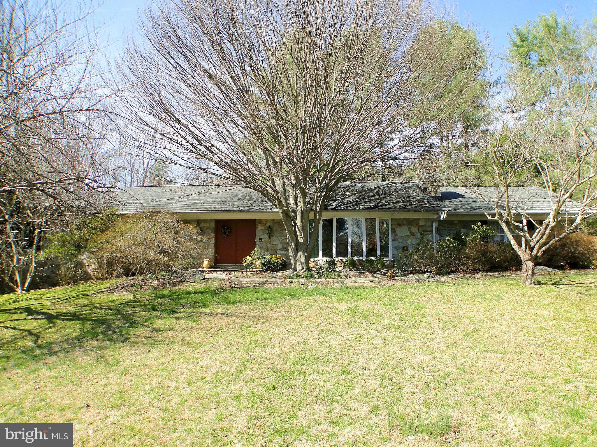 13408 Bladon Road Phoenix, MD 21131 - Photo 3 of 30 5 bedroom, 3 full bath stone rancher