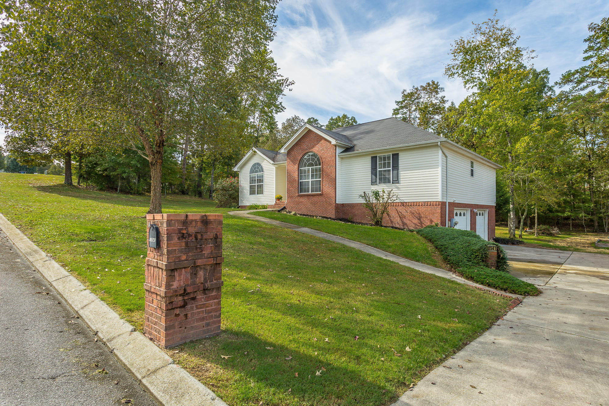 10541 Fielding Road Ooltewah, TN 37363 - Photo 4 of 54 10541 Fielding Road-55