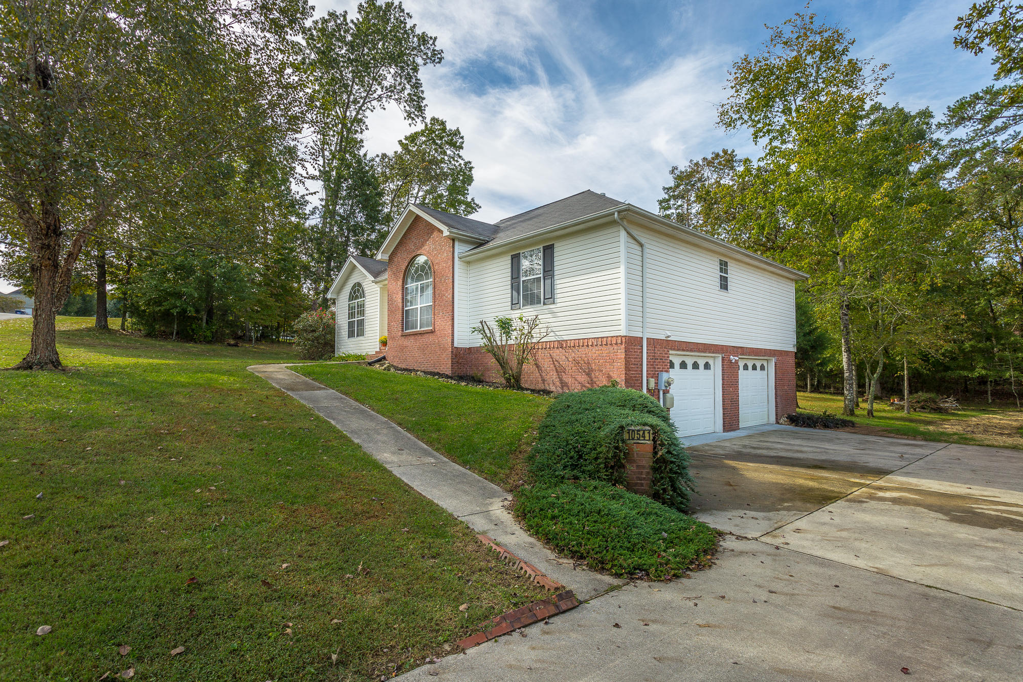 10541 Fielding Road Ooltewah, TN 37363 - Photo 5 of 54 10541 Fielding Road-56