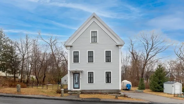 $849,000 | 9 Hickory Street, Gloucester, MA 01930