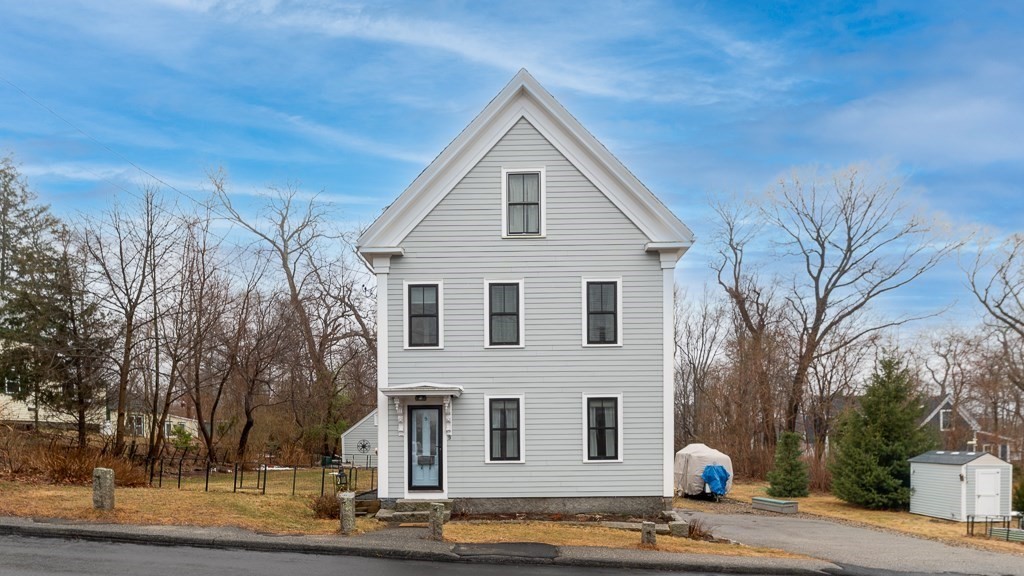 9 Hickory Street Gloucester, MA 01930 - Photo 1 of 41