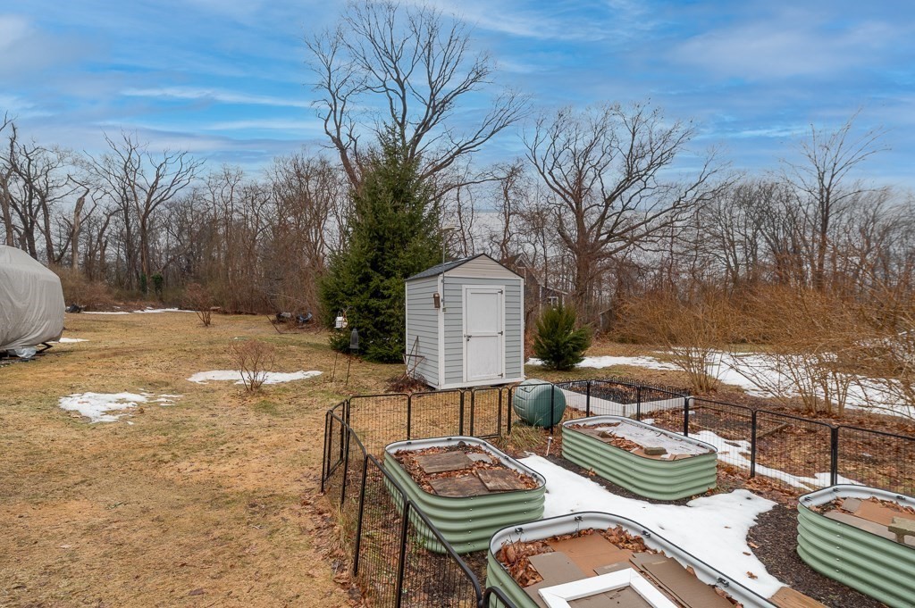 9 Hickory Street Gloucester, MA 01930 - Photo 11 of 41