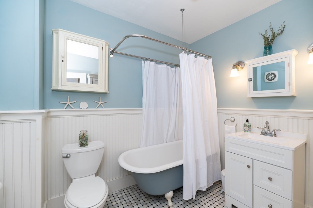 9 Hickory Street Gloucester, MA 01930 - Photo 21 of 41