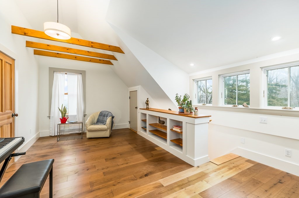 9 Hickory Street Gloucester, MA 01930 - Photo 32 of 41