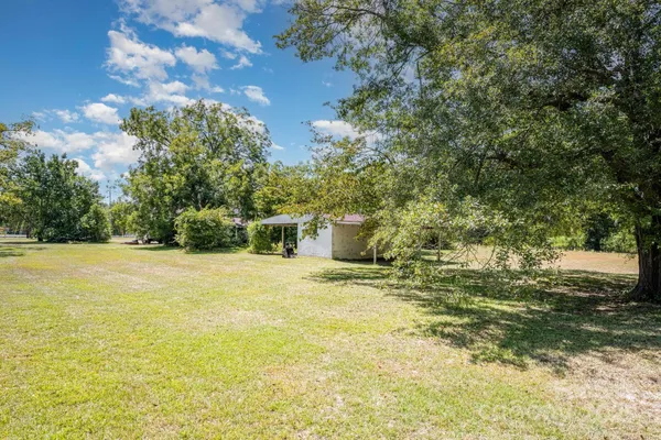 a view of an outdoor space and yard