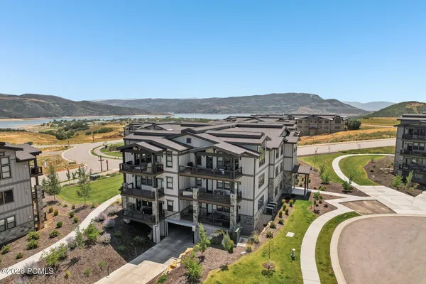 $1,800,000 | 1145 West Helling Circle, Unit 302, Heber City, UT 84032