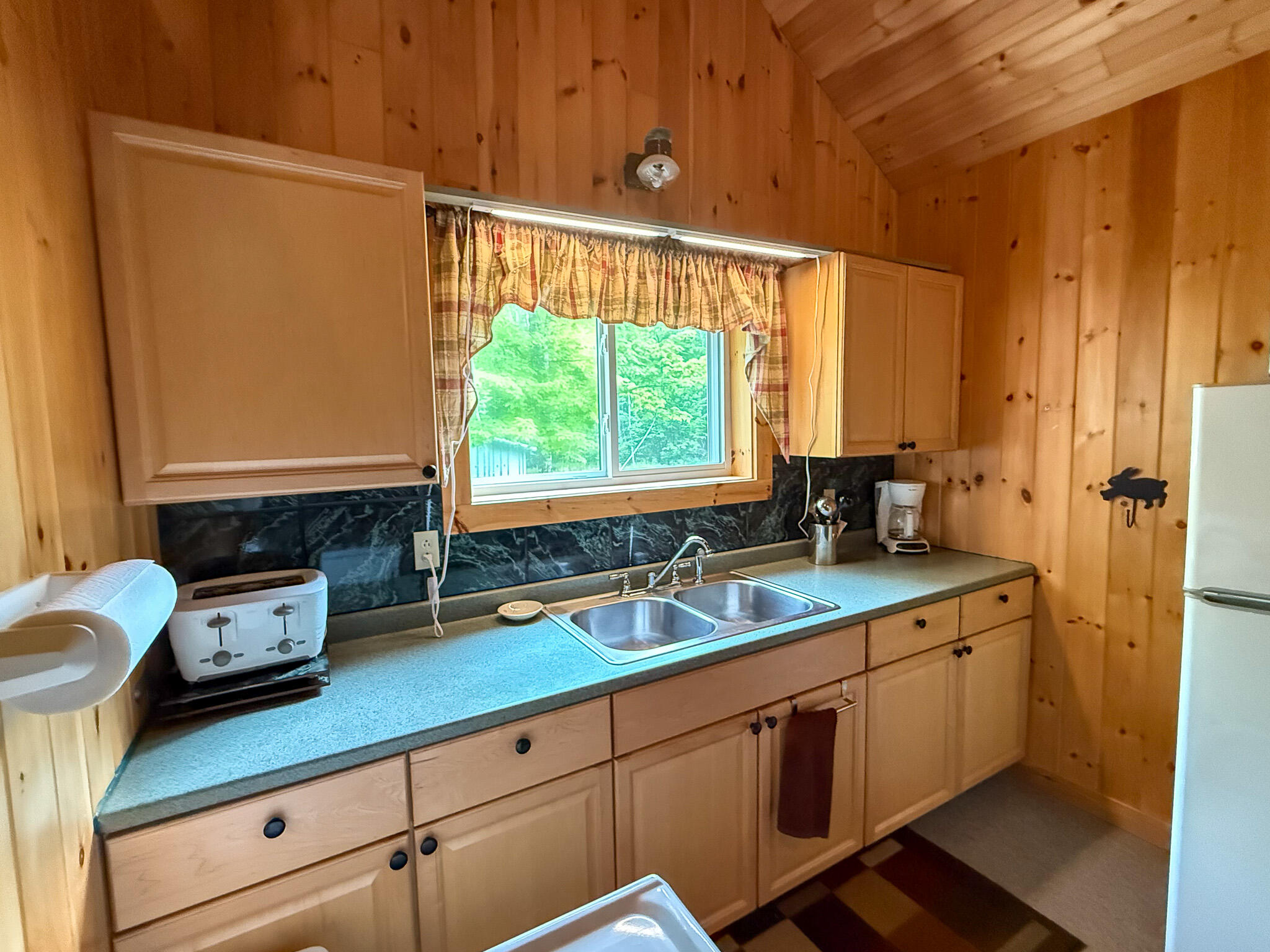 11 Bartlett Road Springfield, ME 04487 - Photo 8 of 36 2e