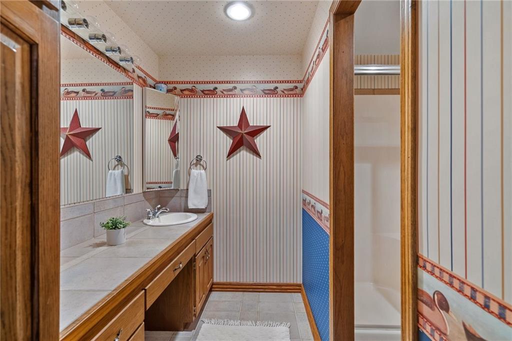 21898 Sunflower Road Edgerton, KS 66021 - Photo 33 of 54