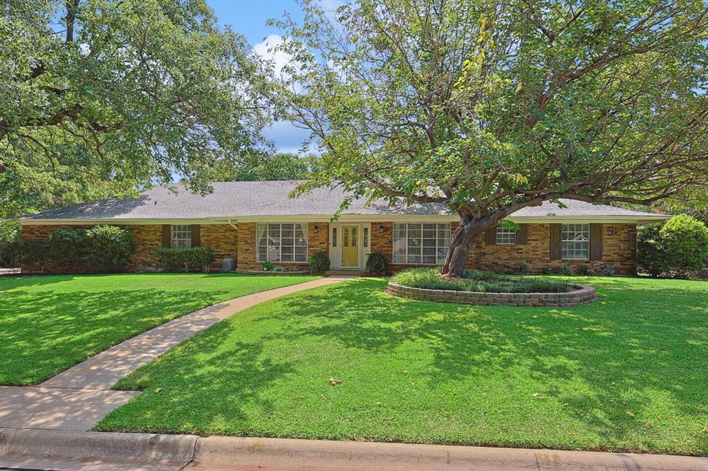 119 Ridgecrest Circle Denton, TX 76205 - Photo 1 of 1 Gallery Image 1
