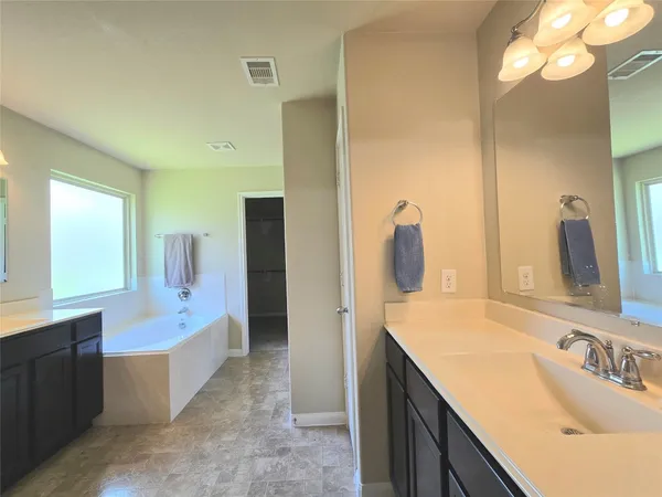 $1,950 | 12525 Canyon Hill Drive, Willis, TX 77318