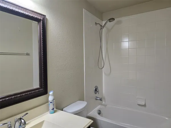 $1,950 | 12525 Canyon Hill Drive, Willis, TX 77318