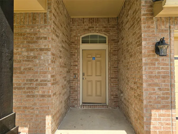 $1,950 | 12525 Canyon Hill Drive, Willis, TX 77318
