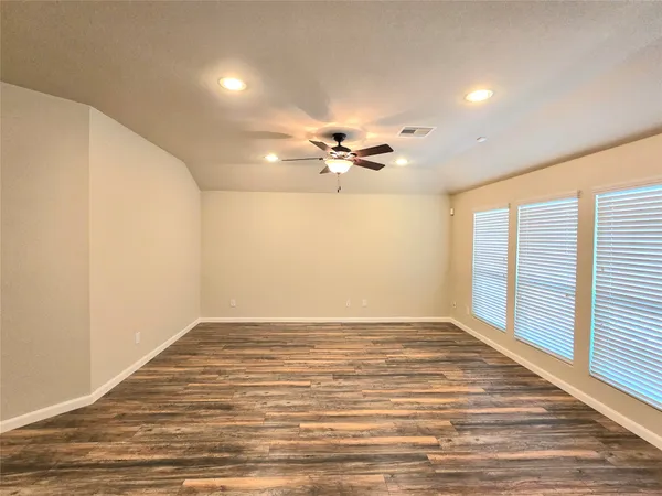 $1,950 | 12525 Canyon Hill Drive, Willis, TX 77318