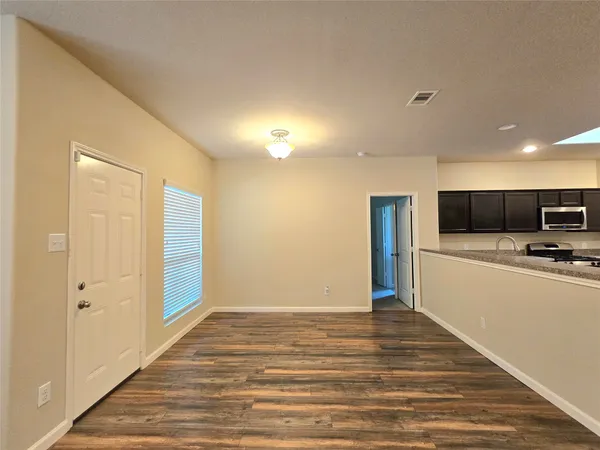 $1,950 | 12525 Canyon Hill Drive, Willis, TX 77318