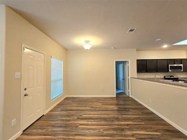 $1,950 | 12525 Canyon Hill Drive, Willis, TX 77318