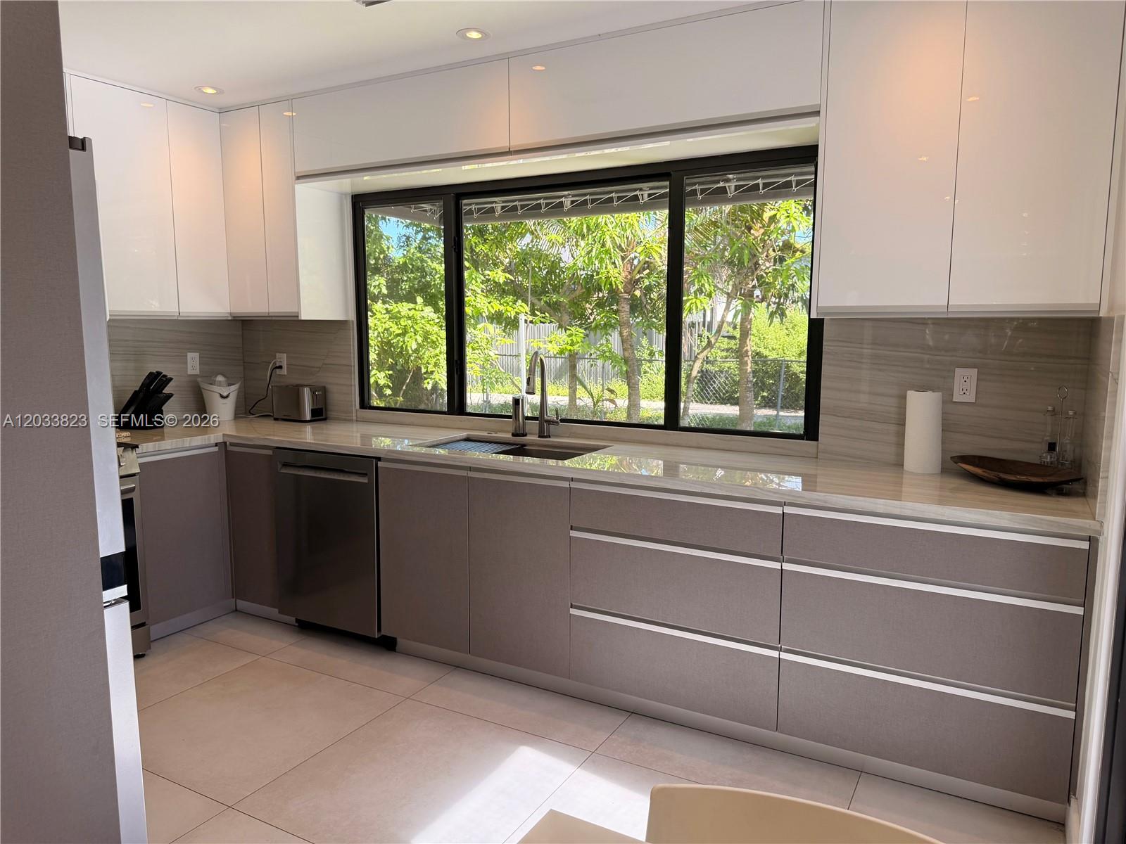 360 Northwest 40th Street Miami, FL 33127 - Photo 23 of 31