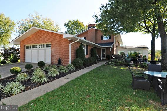 1834 Woods Road Annapolis, MD 21401 - Photo 21 of 28 Exterior (Side)