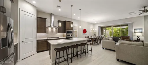 $925,000 | 6610 East Marisa Lane, Phoenix, AZ 85054