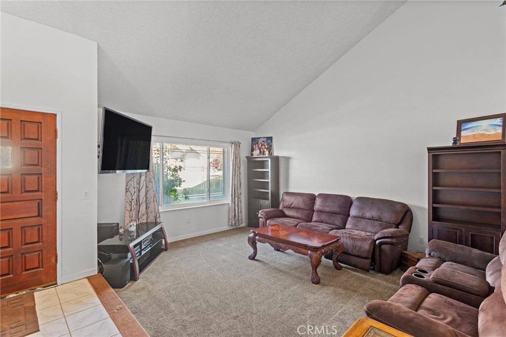 6801 Rycroft Drive Riverside, CA 92506 - Photo 5 of 47