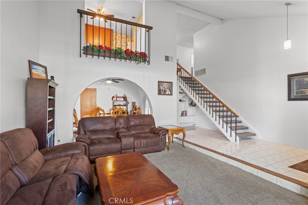 6801 Rycroft Drive Riverside, CA 92506 - Photo 6 of 47