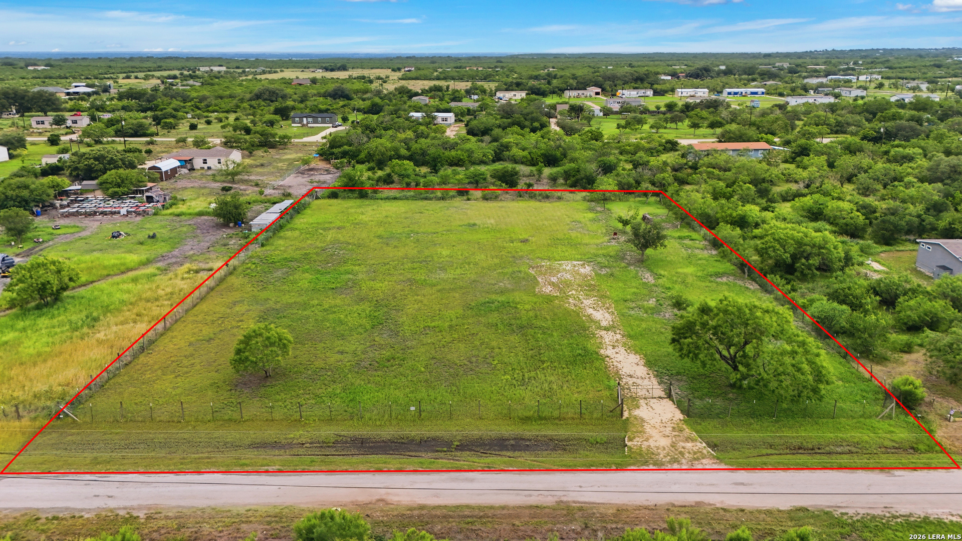 4647 County Road Hondo, TX 78861 - Photo 1 of 18