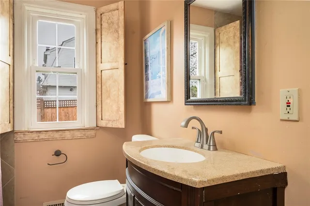 $3,000 | 127 Prospect Street, East Greenwich, RI 02818