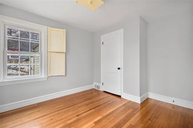 $3,000 | 127 Prospect Street, East Greenwich, RI 02818