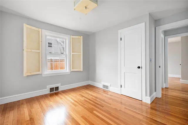 $3,000 | 127 Prospect Street, East Greenwich, RI 02818