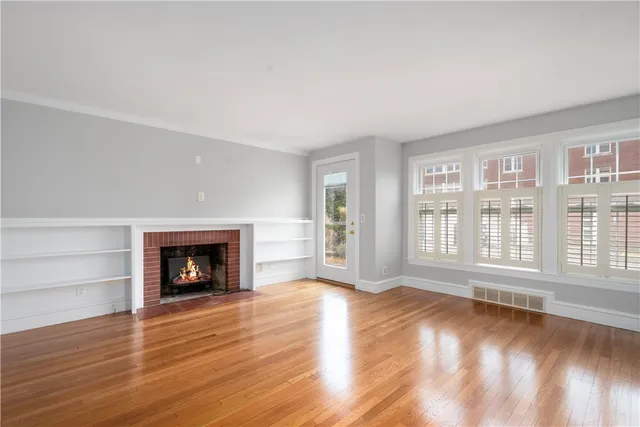 $3,000 | 127 Prospect Street, East Greenwich, RI 02818