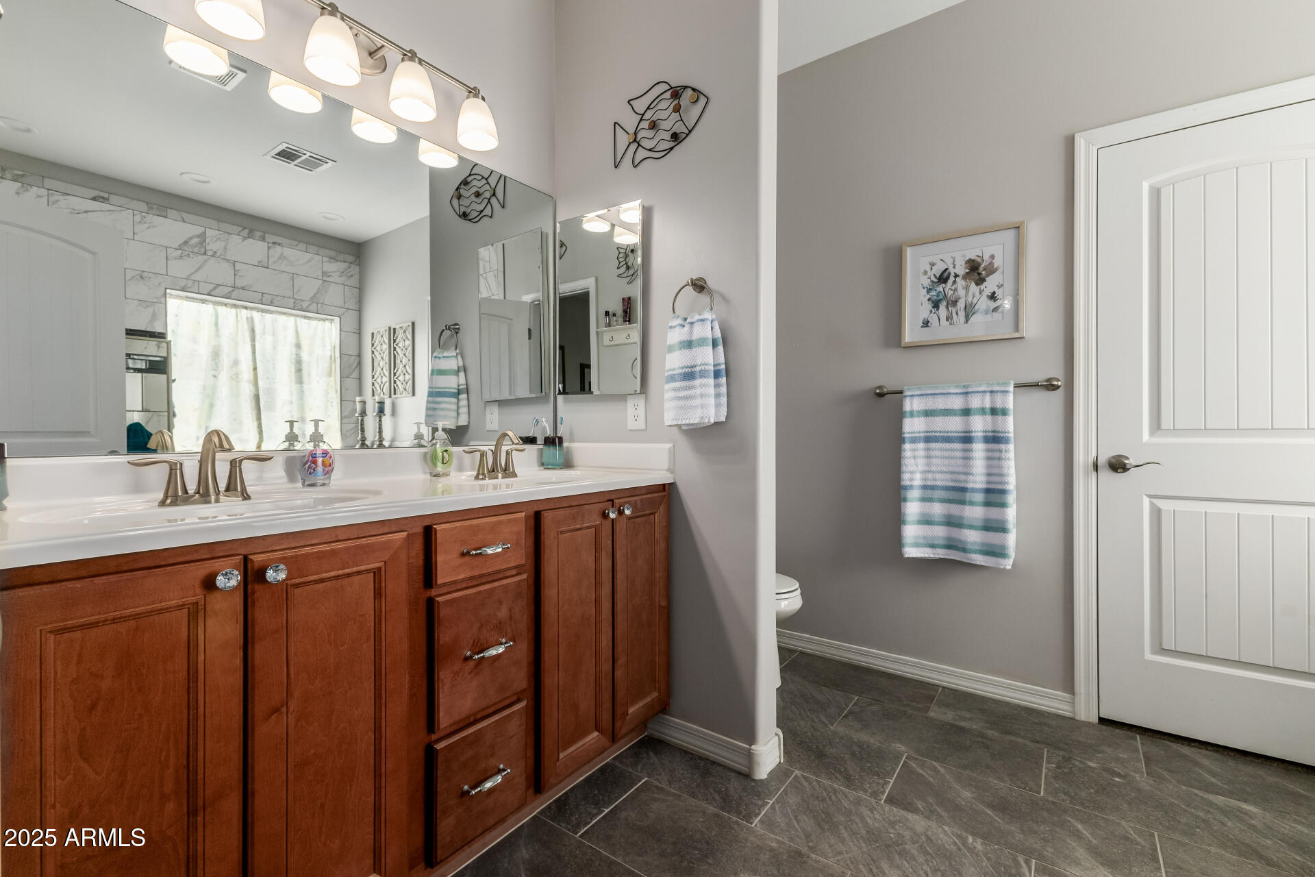 614 North Tomahawk Road Apache Junction, AZ 85119 - Photo 15 of 44