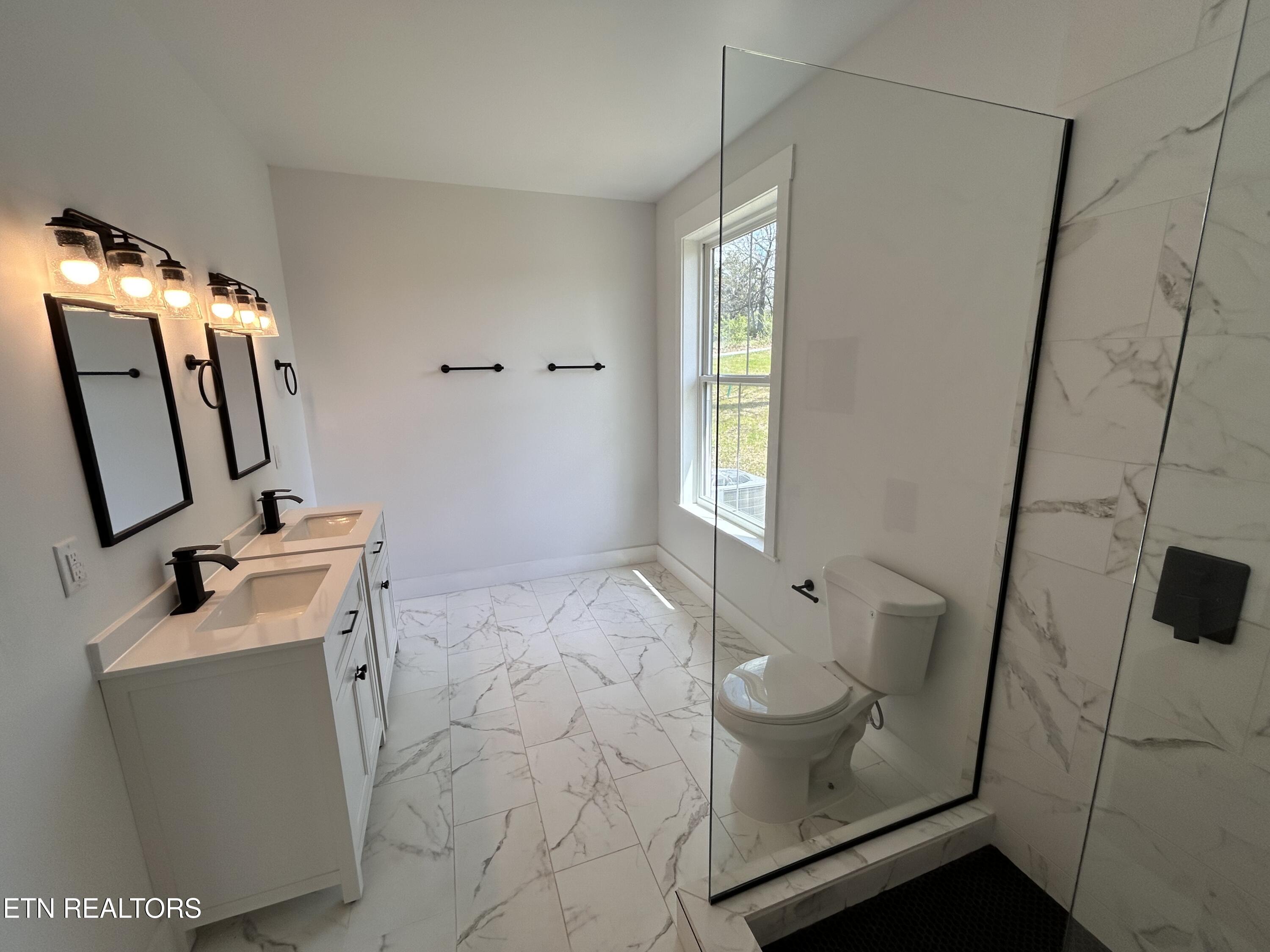 278 Hoppers Bluff Rutledge, TN 37861 - Photo 13 of 22 IMG_2347