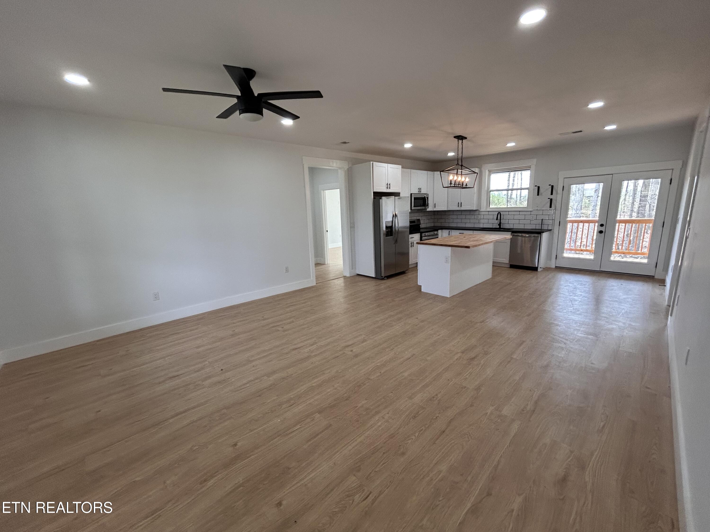 278 Hoppers Bluff Rutledge, TN 37861 - Photo 5 of 22 IMG_2339