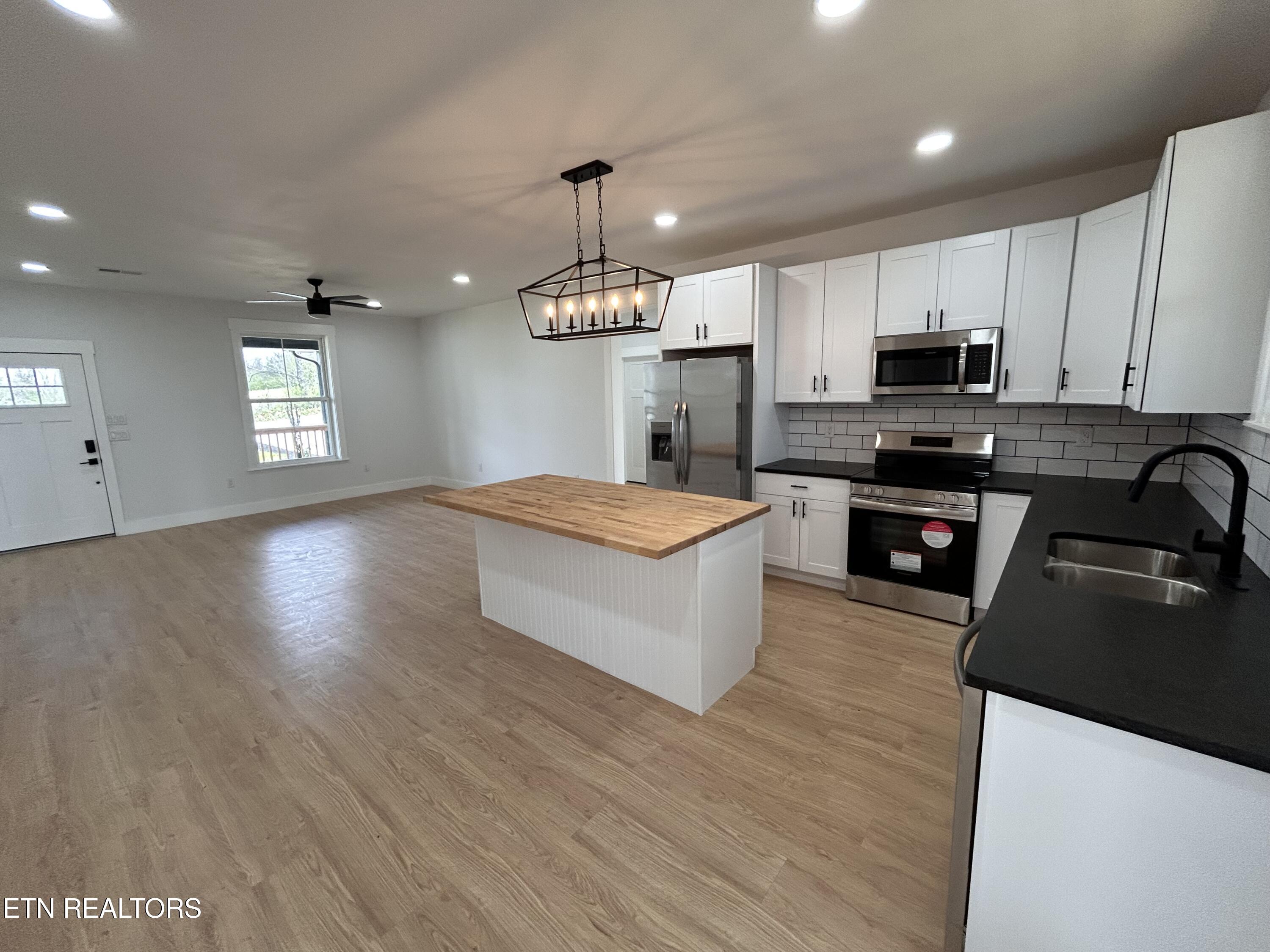 278 Hoppers Bluff Rutledge, TN 37861 - Photo 6 of 22 IMG_2340