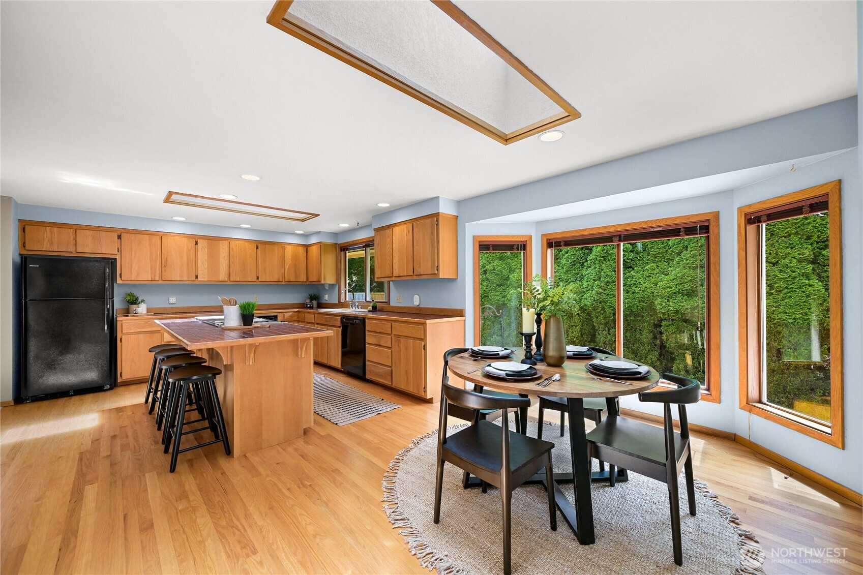 208 Hawthorn Road Bellingham, WA 98225 - Photo 16 of 40
