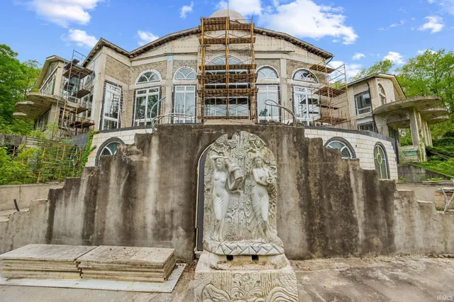 $1,500,000 | 4945 South 100 East, Lafayette, IN 47909