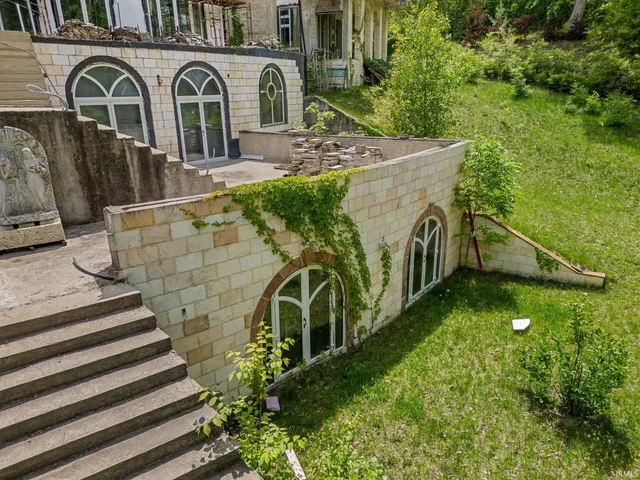 $1,500,000 | 4945 South 100 East, Lafayette, IN 47909