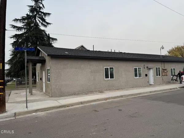 $1,068,000 | 1240 J Street, Sanger, CA 93657