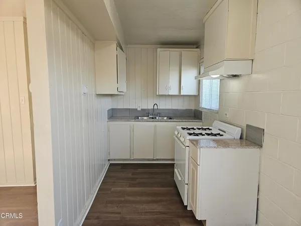 $1,068,000 | 1240 J Street, Sanger, CA 93657