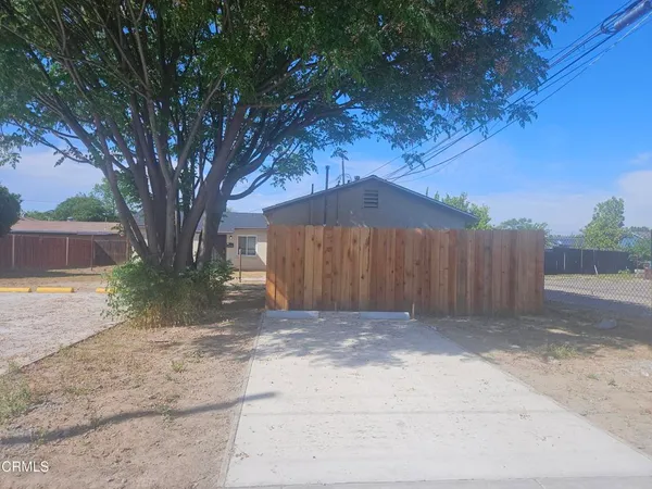 $1,068,000 | 1240 J Street, Sanger, CA 93657